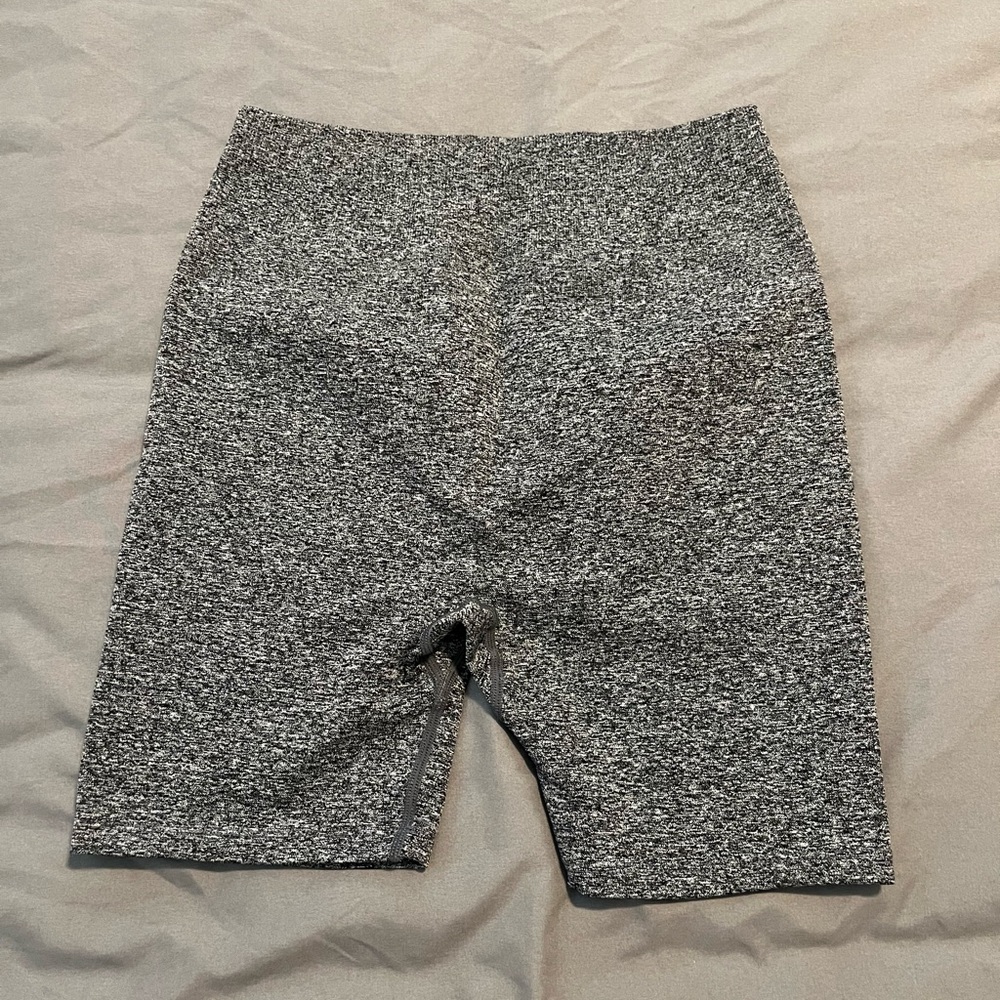 TLF boost seamless scrunch shorts
